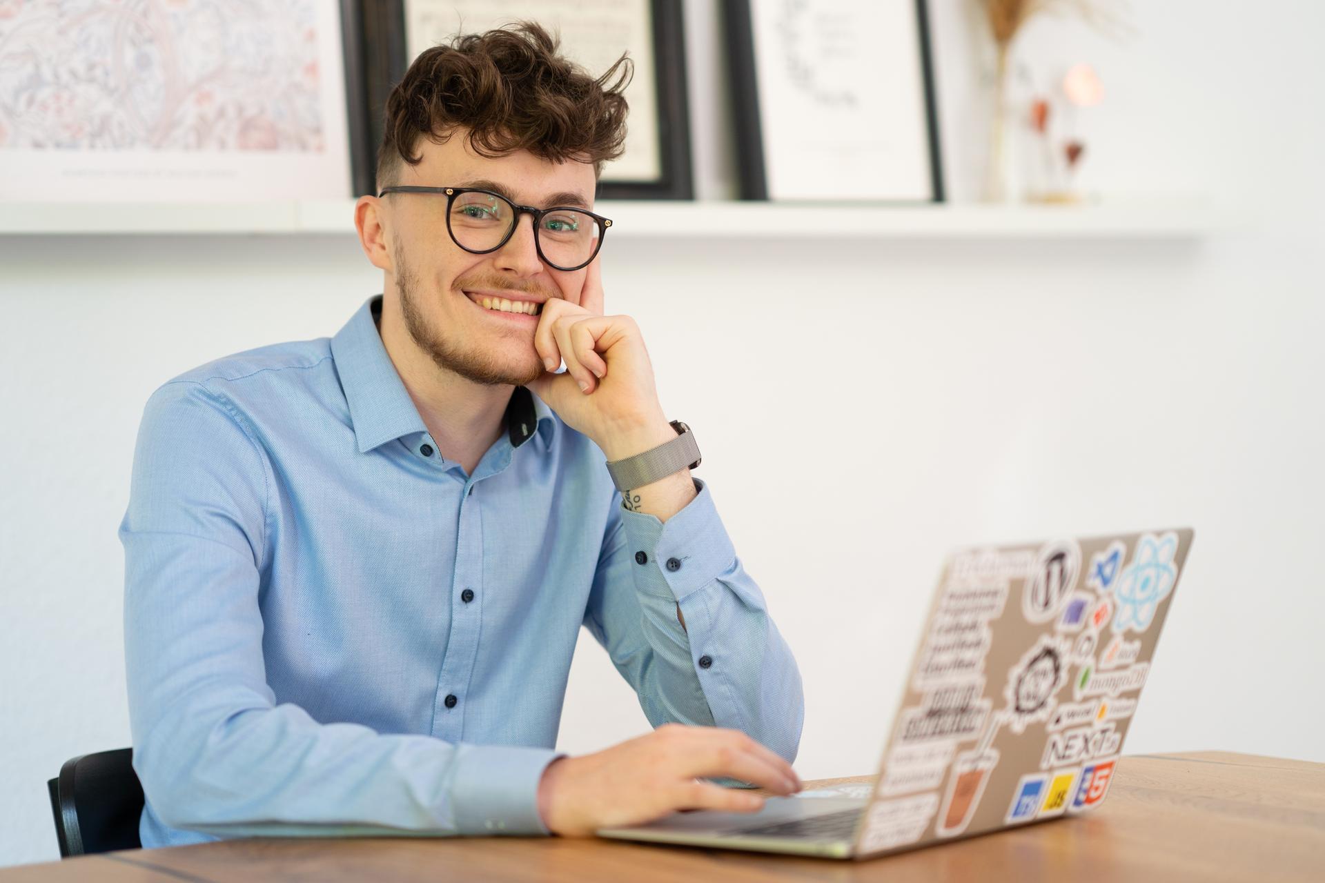 Max Schneider Business